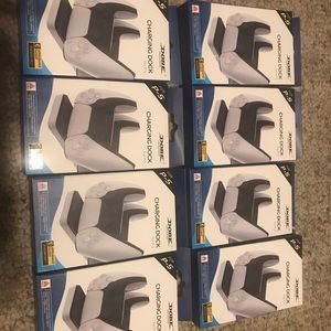 PS5 Lot Charging Dock NWT E-Commerce